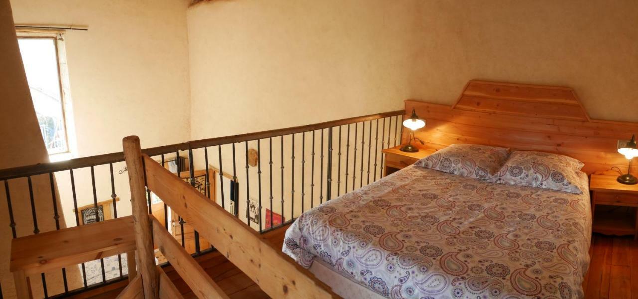 Bed and Breakfast Le Vieux Velo Chaptuzat Exterior foto